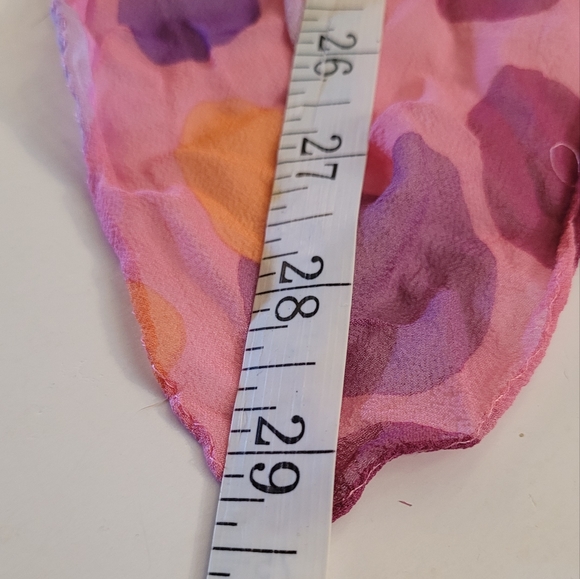 Square scarf - Picture 4 of 5